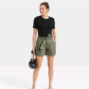 A new day high rise pleat front belted shorts size 6
